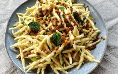Pasta alle Erbette e Limone: il Profumo di Fine Estate